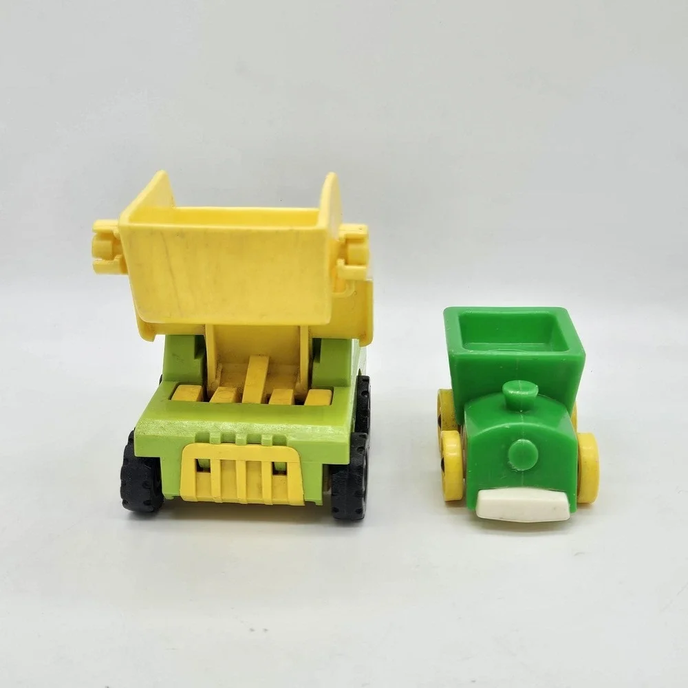 Vintage Fisher-Price Little People Construction Dump Truck & Train Car Lot